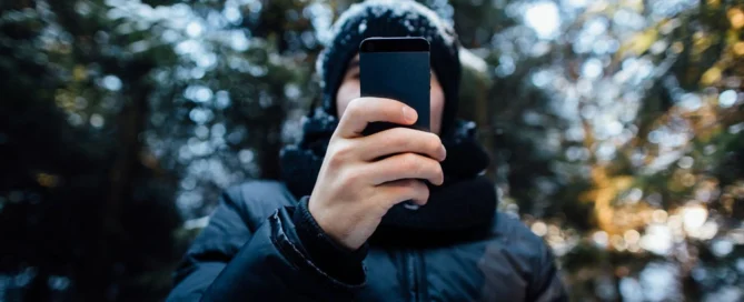 Wann ist das Versenden von Nacktfotos strafbar in Österreich – Rechtsanwalt Mag. Sascha Flatz Wien
