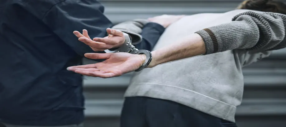 Wann darf mich die Polizei in Österreich festnehmen – Voraussetzungen, Rechte und Verhalten bei Festnahme